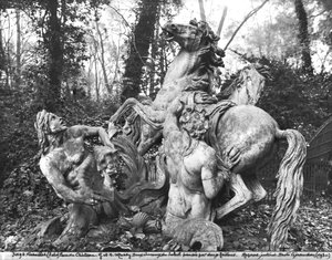 Tritons verzorgen twee paarden van de zon in het bos van de Baden van Apollo, ca. 1667-72